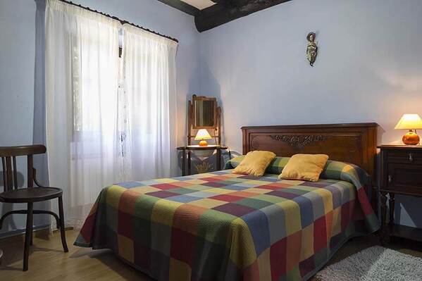 Hab. doble · cama matrimonio